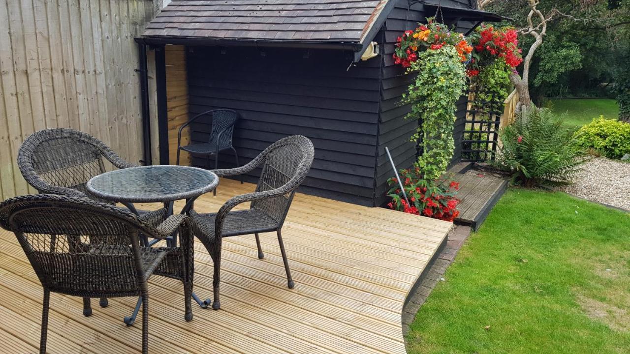 Riverside Lodge Pied A Terre Fordingbridge Exterior foto